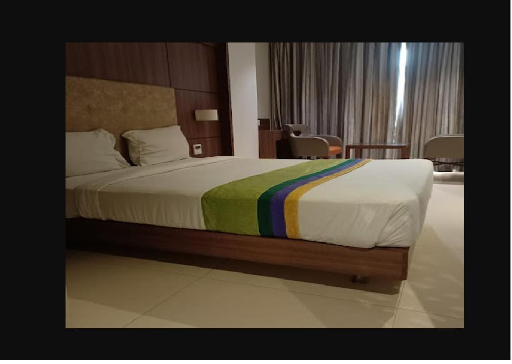 Hotel Mathoshree Thane Exterior photo